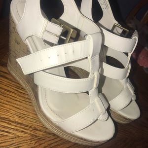 white wedges